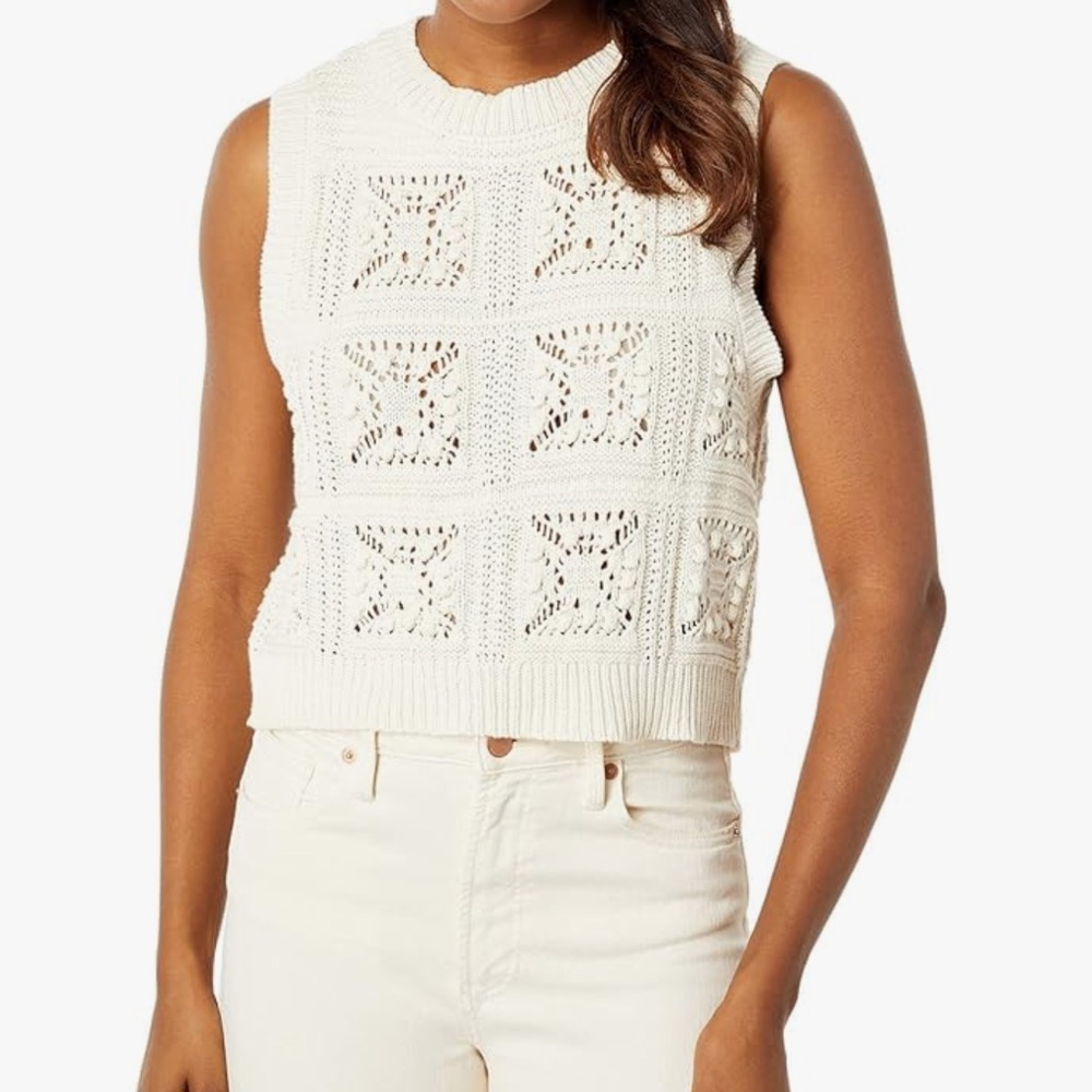 LuckyBrand vest lightweight XL but med fits more light a medium